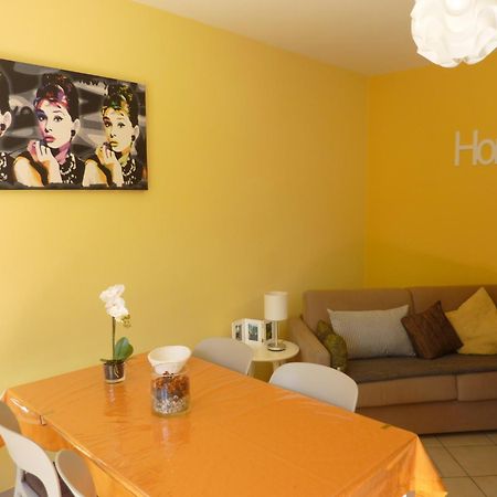 Ferienwohnung Gallo Mit Ueberdachter Terrasse Parkplatz 100 Mtr Z Strand Cannobio Buitenkant foto